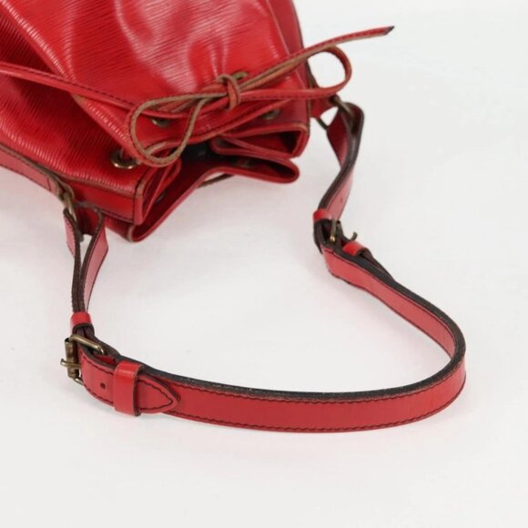 LOUIS VUITTON Epi Petit Noe Shoulder Bag Red M44107 LV Auth 136852 - Picture 8 of 16